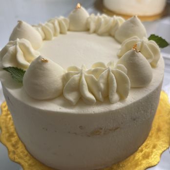 LA LA Bakeshop - Durian Supreme 6" - Bakeries Near Me - Scarborough, Ontario