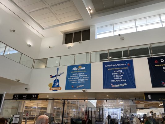 Harrisburg International Airport by null