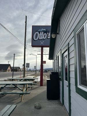 Otto's by null