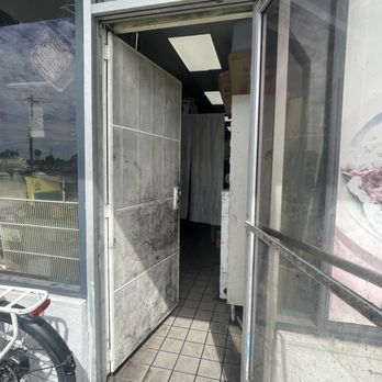 Bun Cha 1008 - Separate Rear Entrance to Restroom - Vietnamese Near Me - Stanton, California