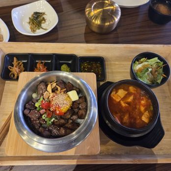 Jumunjin - Galbi sot bap- Galbi served over crispy rice Absolutely delicious - Seafood Near Me - Buena Park, California Jumunjin - Galbi sot bap- Galbi served over crispy rice Absolutely delicious - Seafood Near Me - Buena Park, California