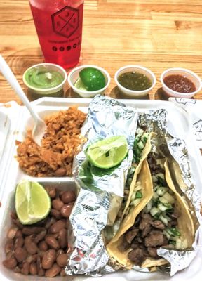 El Jefe Tacos: A Review of the Rolling Taco Empire