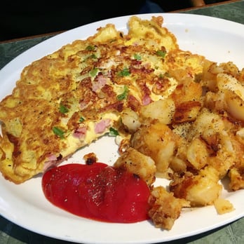 Valley Fields Restaurant - Western Omelette - Breakfast & Brunch Near Me - North York, Ontario Valley Fields Restaurant - Western Omelette - Breakfast & Brunch Near Me - North York, Ontario