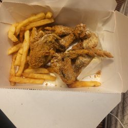 Big J J Fish & Chicken - Chicken and fries