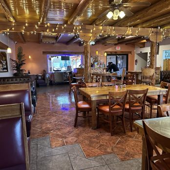 Chu Chu's Pizzaria - Pizza Near Me - Zuni, New Mexico Chu Chu's Pizzaria - Pizza Near Me - Zuni, New Mexico