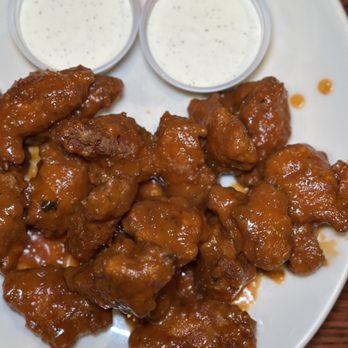 Spartan Restaurant And Bar - Spartan Wings - Pizza Near Me - Waterbury, Connecticut Spartan Restaurant And Bar - Spartan Wings - Pizza Near Me - Waterbury, Connecticut