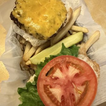 Peanut Barrel - Burgers Near Me - East Lansing, Michigan