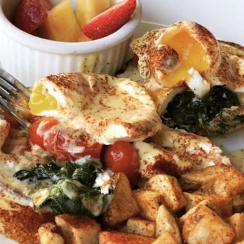 Piazza 1909 - Eggs Benedict - Italian Near Me - San Diego, California Piazza 1909 - Eggs Benedict - Italian Near Me - San Diego, California