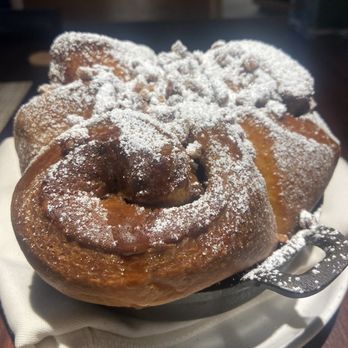 Bludorn - Sticky bun - New American Near Me - Houston, Texas Bludorn - Sticky bun - New American Near Me - Houston, Texas