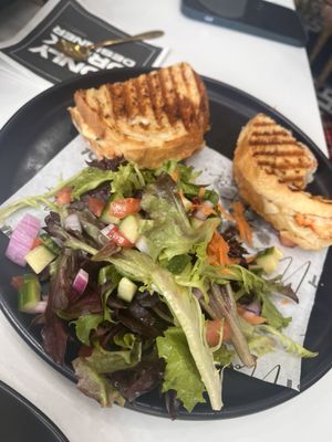 Toast Noir Cafe by null