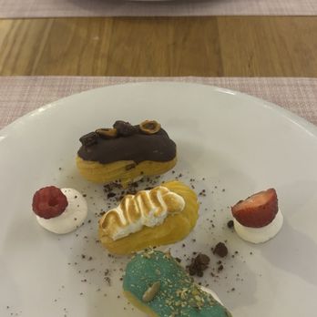 TRS Yucatán - La Boheme dessert - meh - Hotels Near Me - Solidaridad, ROO