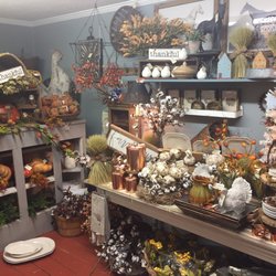 Neely's Farmhouse - This place is packed with boutiques.