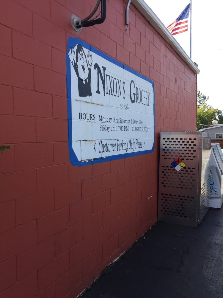 Nixon's Grocery Logo