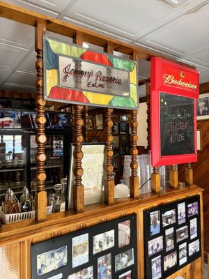 Johnny's Pizzeria by null