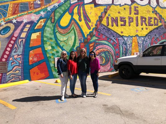 It’s YOUR tour, not OURS - At Discover Houston Tours we specialize in private, personal tours. It’s YOUR tour not OURS. That’s why with very few exceptions, we don’t have set tour times or set tour prices. Tell us what YOU want to see and when YOU want to see it! If we’re available we’ll do YOUR tour.