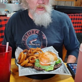 Snows Bar & Grill - Burger - Bars Near Me - Cedarville, Michigan Snows Bar & Grill - Burger - Bars Near Me - Cedarville, Michigan