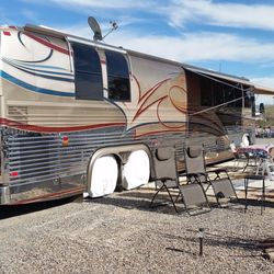 The Oasis Rv Park at Aztec Hills - There is a reason some of the regulars have been coming here to spend the winter for many years.  Everyone is treated like family.  An oasis