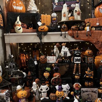 Bishop's Pumpkin Farm - Christmas Trees Near Me - Wheatland, California