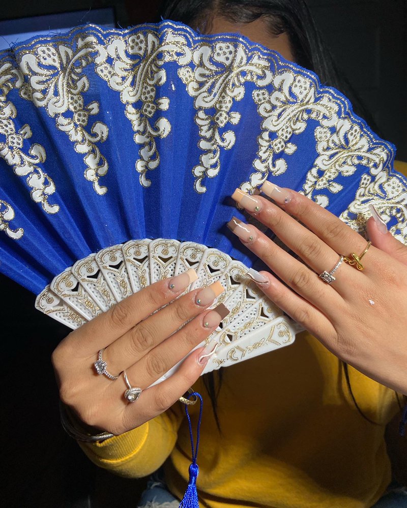 TUMBAS NAIL HOUSE Springfield, Massachusetts Nail Technicians