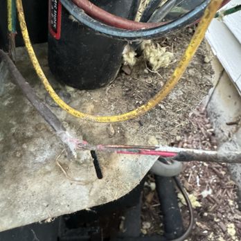 Home Comfort Systems - Found the short circuit - Heating & Air Conditioning/HVAC Near Me - Bolingbrook, Illinois Home Comfort Systems - Found the short circuit - Heating & Air Conditioning/HVAC Near Me - Bolingbrook, Illinois