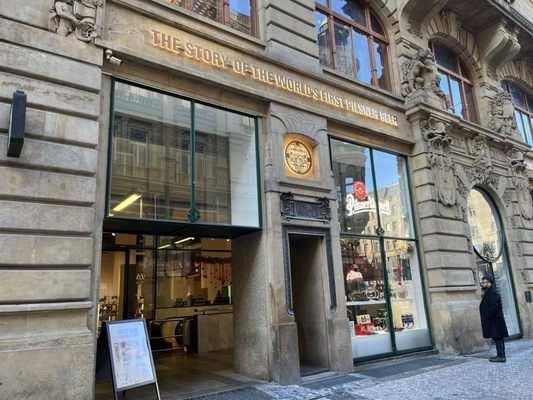 Pilsner Urquell: The Original Beer Experience by null