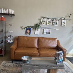 Julianna Salon