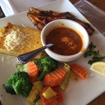 Quinn's Lighthouse - Seafood Near Me - Oakland, California