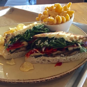 Urban Plates - Grilled Portobello Mushroom sandwich with chips and a side of macaroni and cheese - New American Near Me - Carlsbad, California Urban Plates - Grilled Portobello Mushroom sandwich with chips and a side of macaroni and cheese - New American Near Me - Carlsbad, California