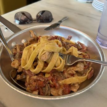 Carmelina's - Crazy Alfredo - Italian Near Me - Boston, Massachusetts