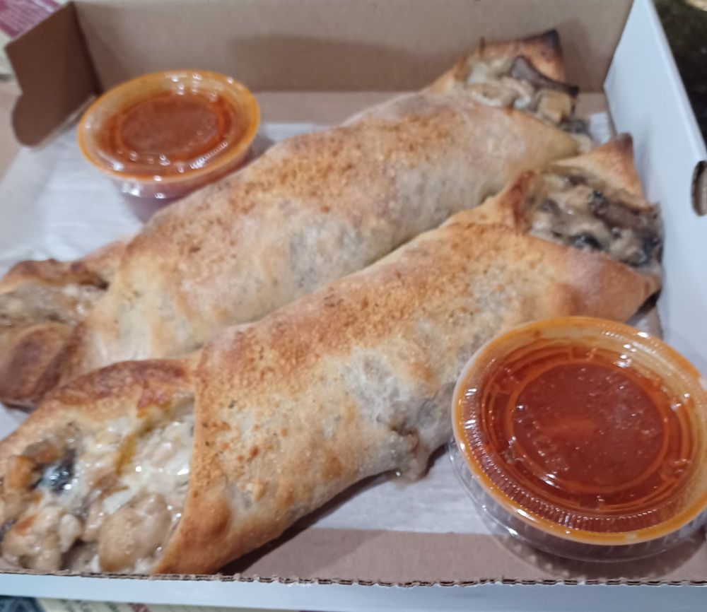 MIMA’S PIZZERIA & RESTAURANT 40 Photos & 33 Reviews 368 Downing Dr