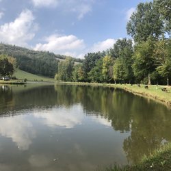 Lago Dei Castori - The lake nearby