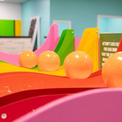 Mr. Putters Miniature Golf - Roller Bowler Hole