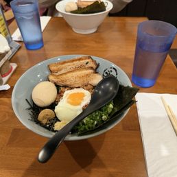 Deluxe Mazemen