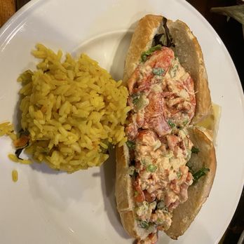 Claws Seafood House - Rehoboth Beach - Seafood Near Me - Rehoboth Beach, Delaware