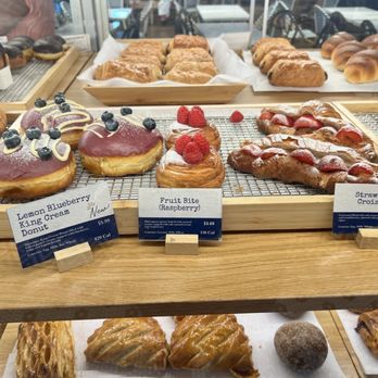 Paris Baguette - Bakeries Near Me - Charlotte, North Carolina Paris Baguette - Bakeries Near Me - Charlotte, North Carolina