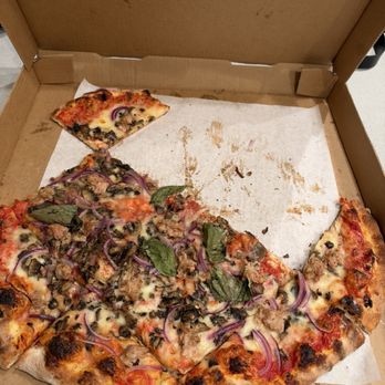 Outta Sight Pizza - Pizza Near Me - San Francisco, California