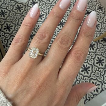 Icing On The Ring - Jewelry Near Me - Los Angeles, California