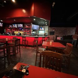Spinners - Indoor & bar area