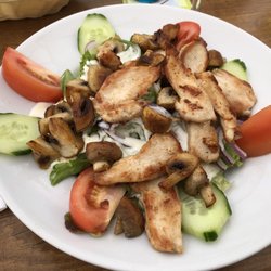 Zum alten Rathaus - Salat mit Hähnchenbrust