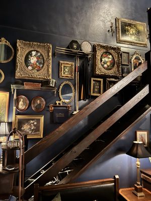 TAILLEUR RESTAURANT by null