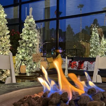 LA Holiday Ice Skating Rink - Fire pit at the bar - Skating Rinks Near Me - Universal City, California