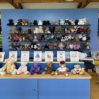 Vermont Teddy Bear - Teddy bears - Toy Stores Near Me - Shelburne, Vermont Vermont Teddy Bear - Teddy bears - Toy Stores Near Me - Shelburne, Vermont