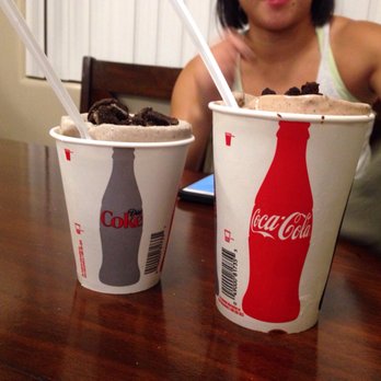Henrie's Drive-In - Small vs. regular sized milkshakes - American Near Me - Panguitch, Utah Henrie's Drive-In - Small vs. regular sized milkshakes - American Near Me - Panguitch, Utah