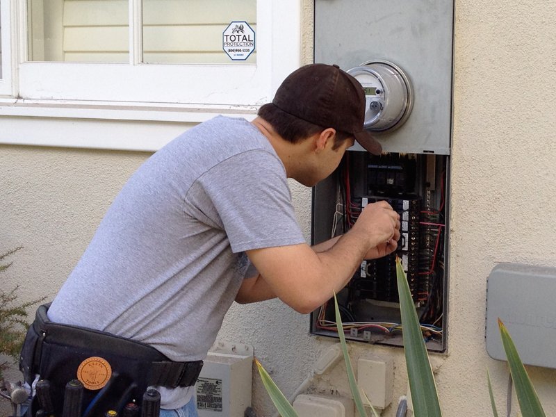 Slide of Evolution Electrical Services