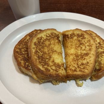 Sunshine Family Restaurant - Thick French toast - Burgers Near Me - Dubuque, Iowa