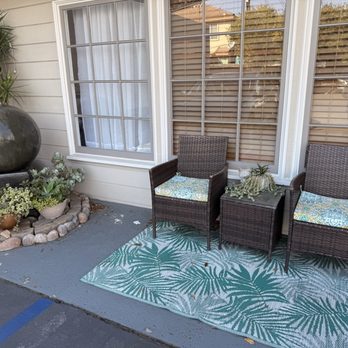 BodyCentre Fullerton - Cute, spa-like front entrance - Massage Near Me - Fullerton, California