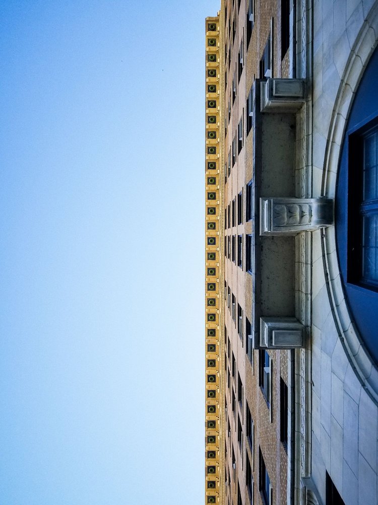 LAKESIDE MANAGEMENT Updated October 2024 33 Reviews 1040 W