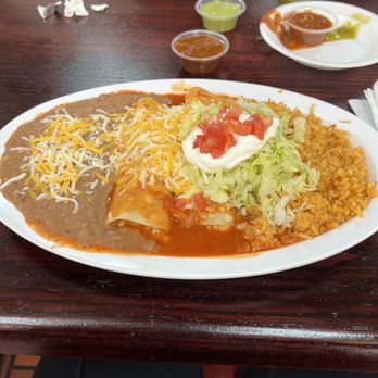 El Pilon - 2 chicken Enchilada Combo plate - Mexican Near Me - West Covina, California El Pilon - 2 chicken Enchilada Combo plate - Mexican Near Me - West Covina, California