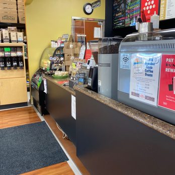 Dunn Brothers Coffee - counter and coffee machine - Coffee & Tea Near Me - White Bear Lake, Minnesota Dunn Brothers Coffee - counter and coffee machine - Coffee & Tea Near Me - White Bear Lake, Minnesota