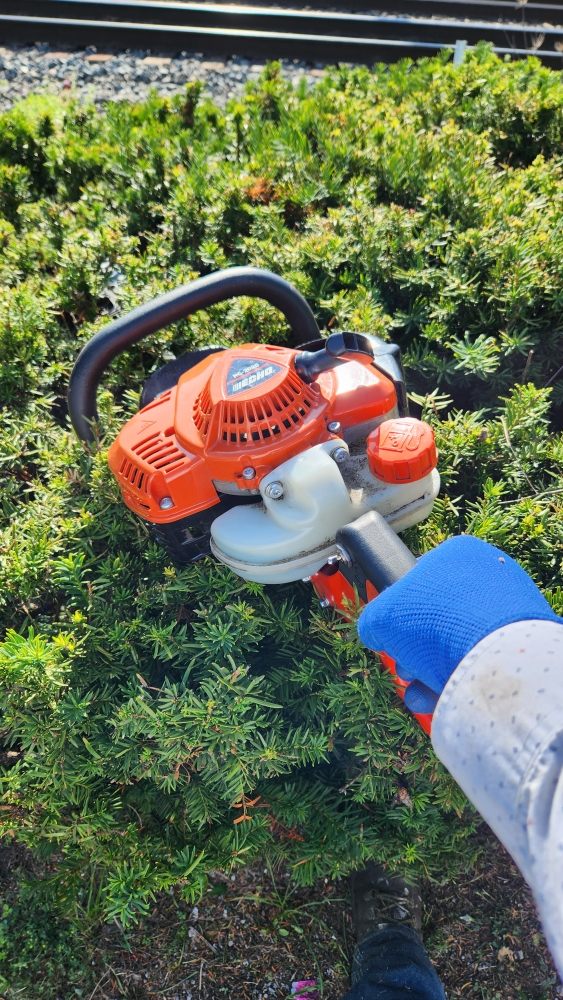 Slide of Sunflower Lawn Care & Home Improvement